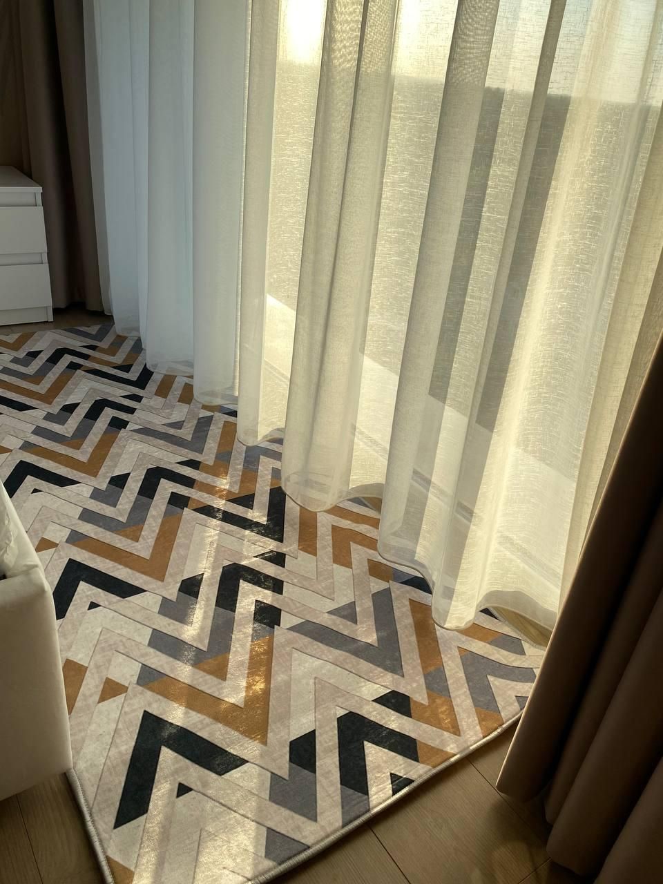 Турецький безворсовий килим в спальню "Піраміда"