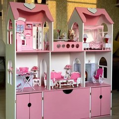 "Королевский дом" MagicHouse для Барби c выдвижным ящиком террасой и двумя гаражами