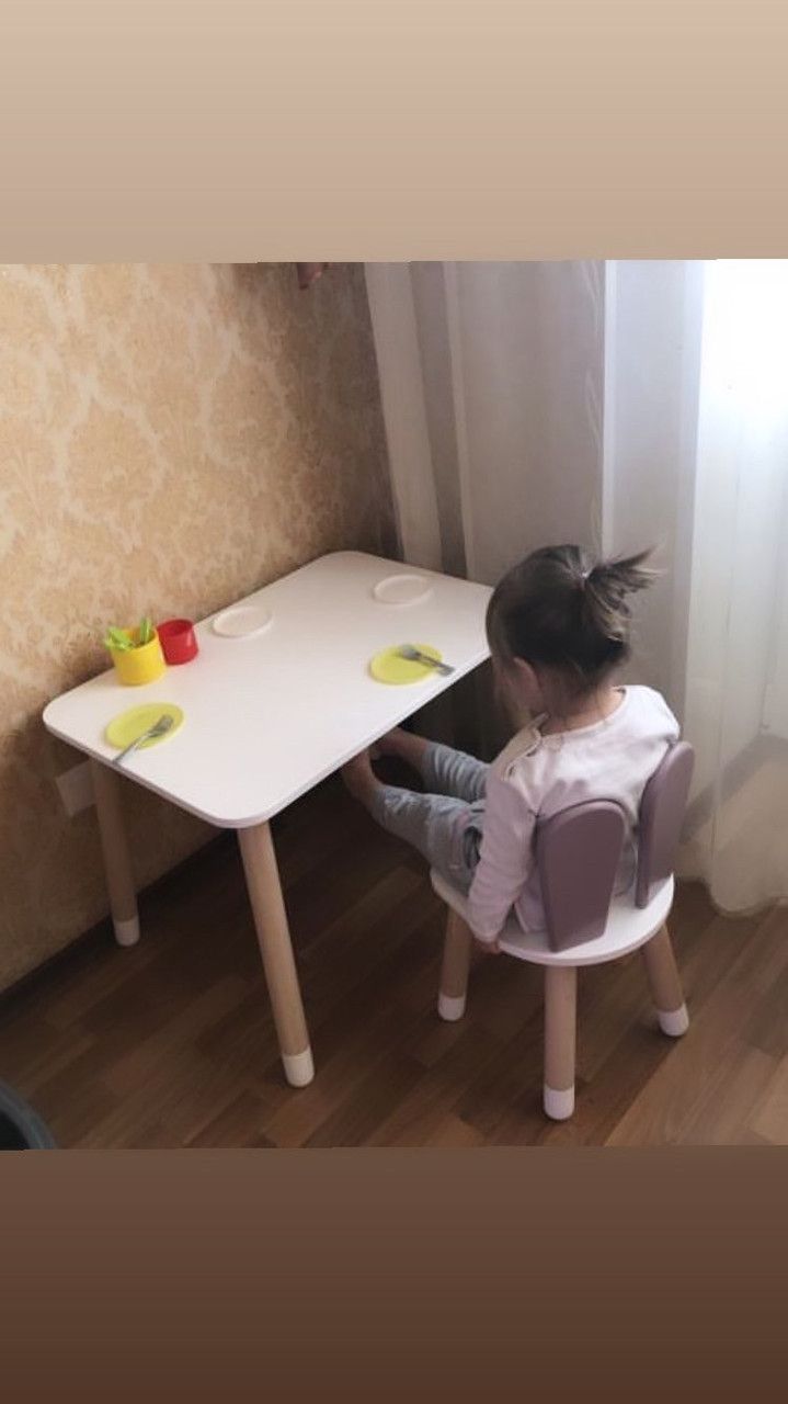 Детский стол и стул (деревянный стульчик зайка и прямоугольный стол)