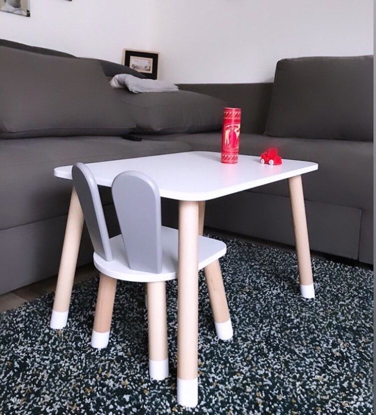 Дитячий стіл і стілець (дерев'яний стільчик зайчик і прямокутний стіл)