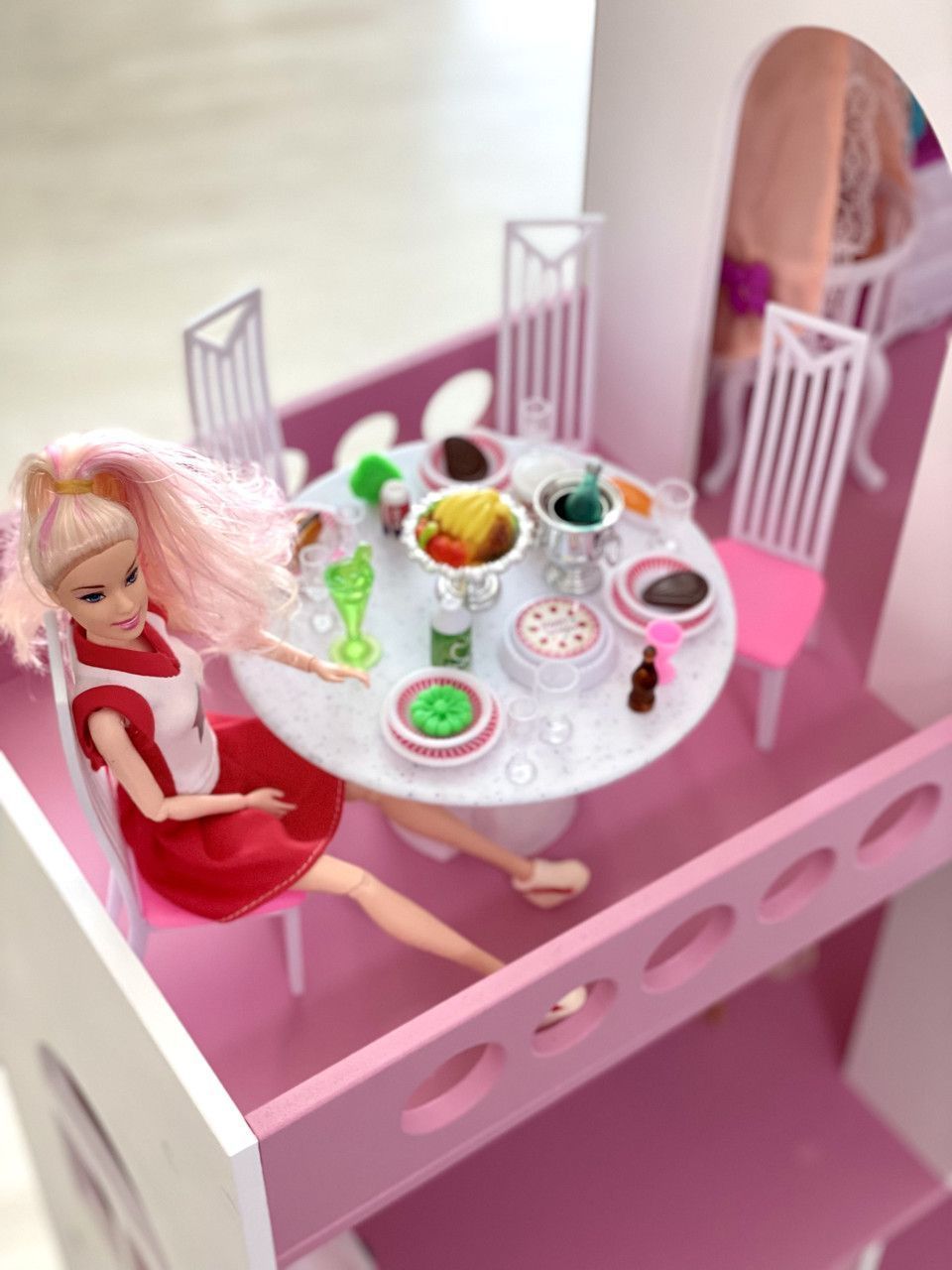 "Коттедж Звездный" кукольный домик MagicHouse для Барби с террасой