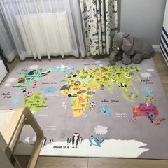 Плюшевый утепленный детский ковер "Карта мира" светло - серый
