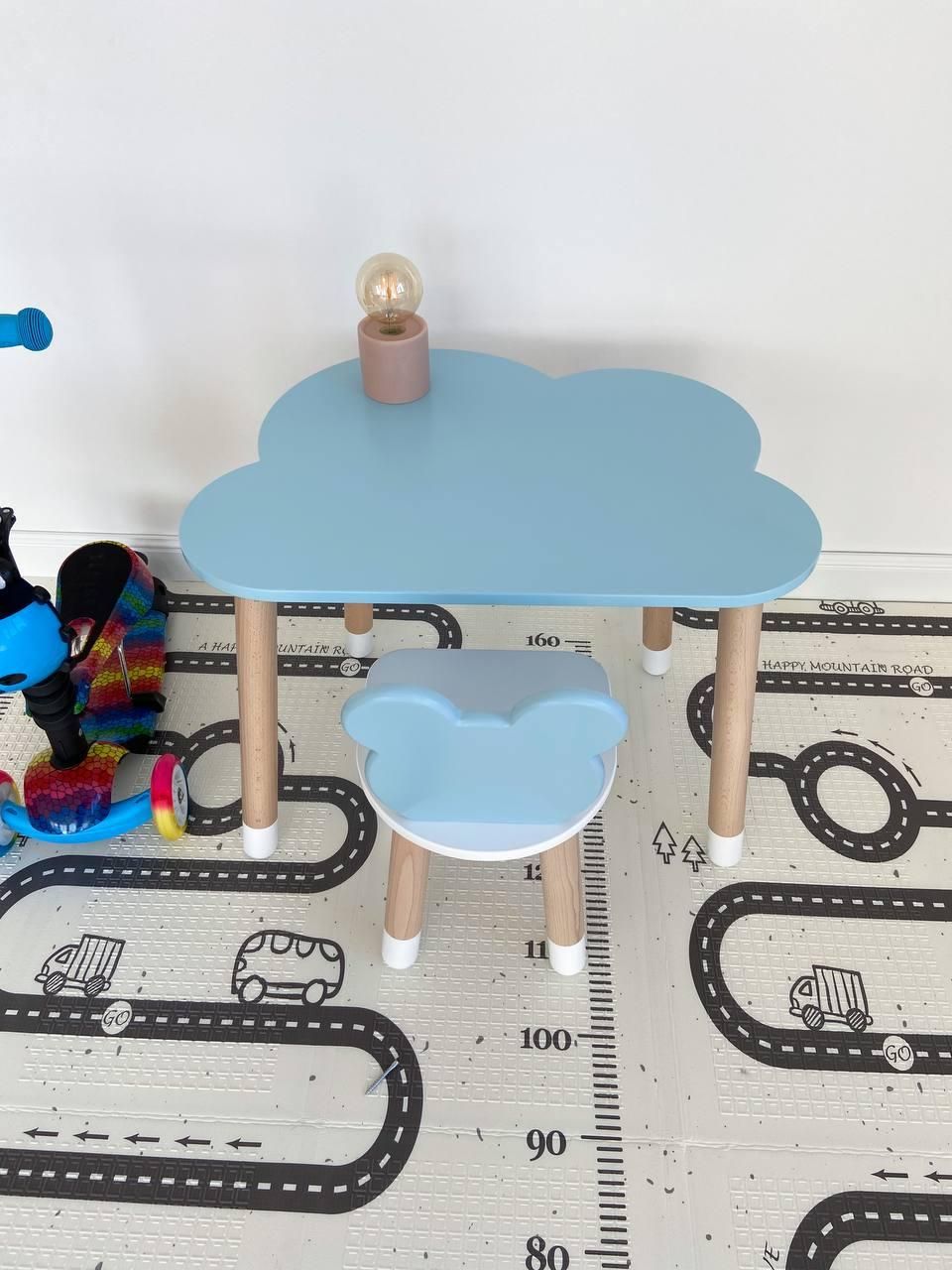 Дитячий стіл і 1 стілець (дерев'яний стільчик ведмідь і столик напівхмара)