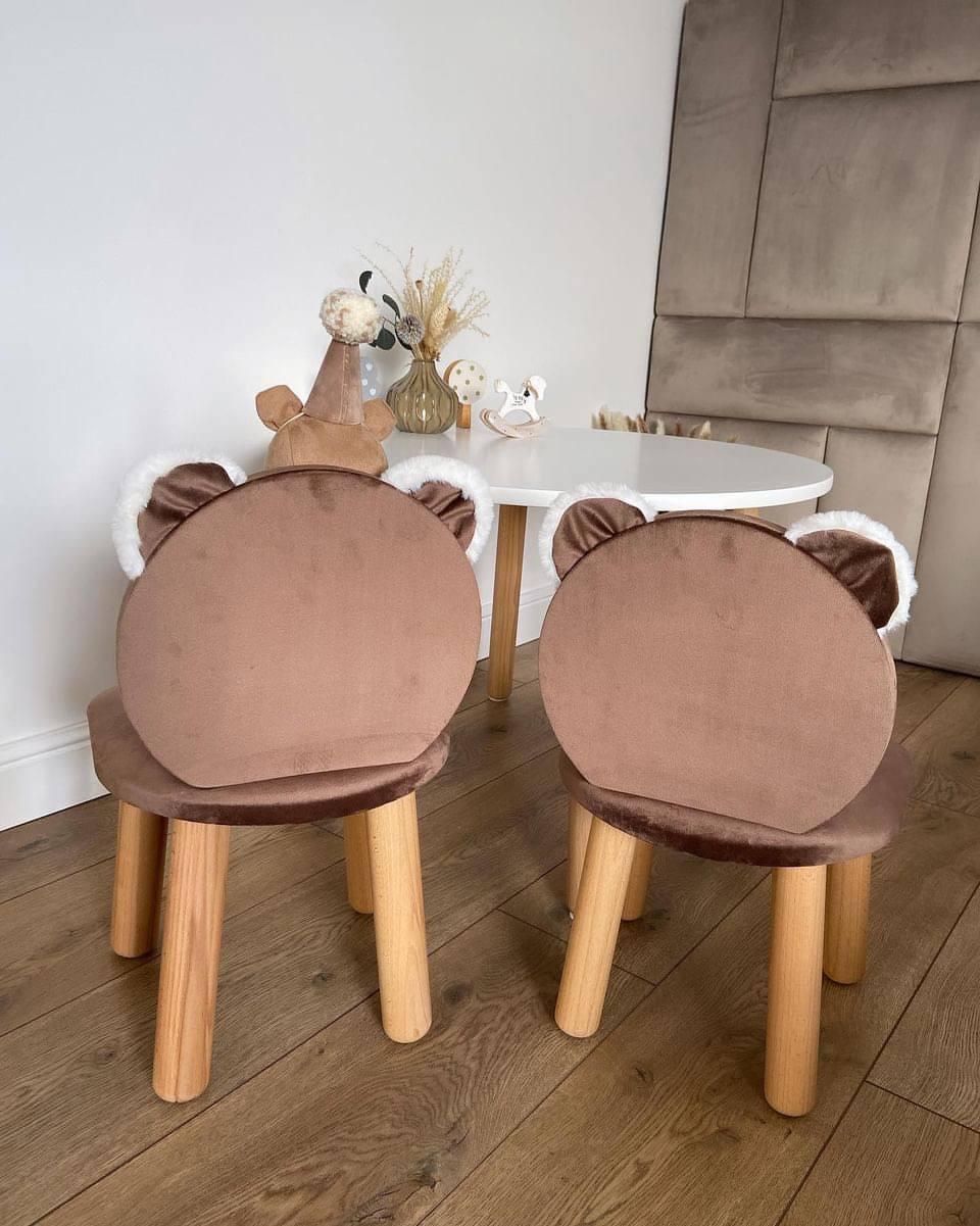 Детский стол и 2 стула (деревянный стульчик 2 шт с мягким сиденьем и спинкой и круглый стол)