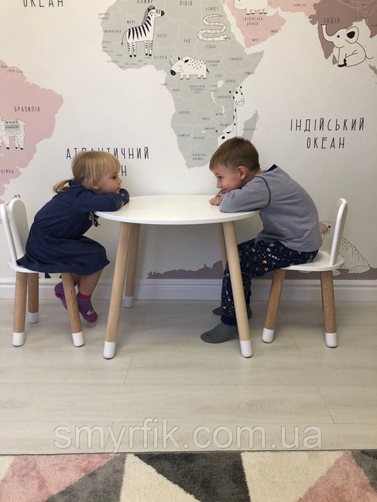 Детский стол и 1 стул (деревянный стульчик и круглый столик)