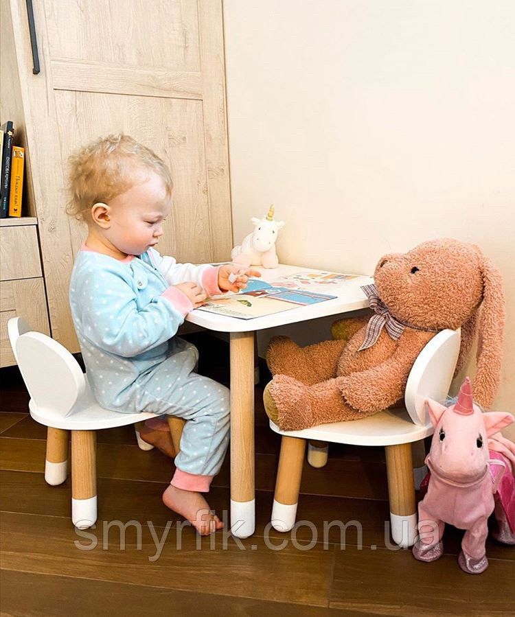 Дитячий стіл і 1 стілець (дерев'яний стільчик і круглий столик)